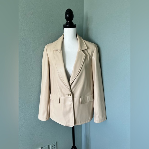 Nanette Lepore Jackets & Blazers - NWT Nanette Lepore Cream Faux Leather Women’s Jacket/ Blazer Size 12